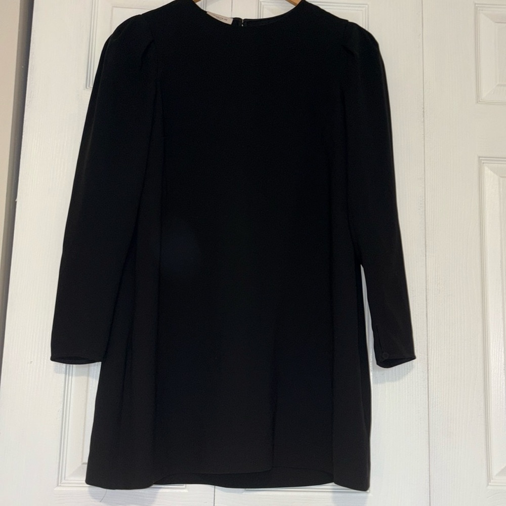 Lafayette 148 New York Black Dress. Size L. Never worn no tags.
